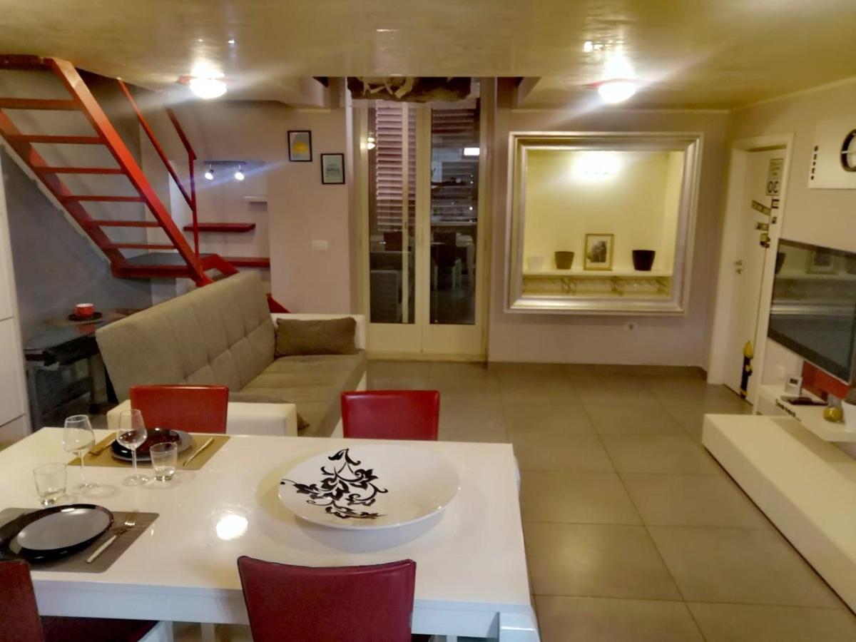 metrò casa vacanze Brindisi Exterior foto