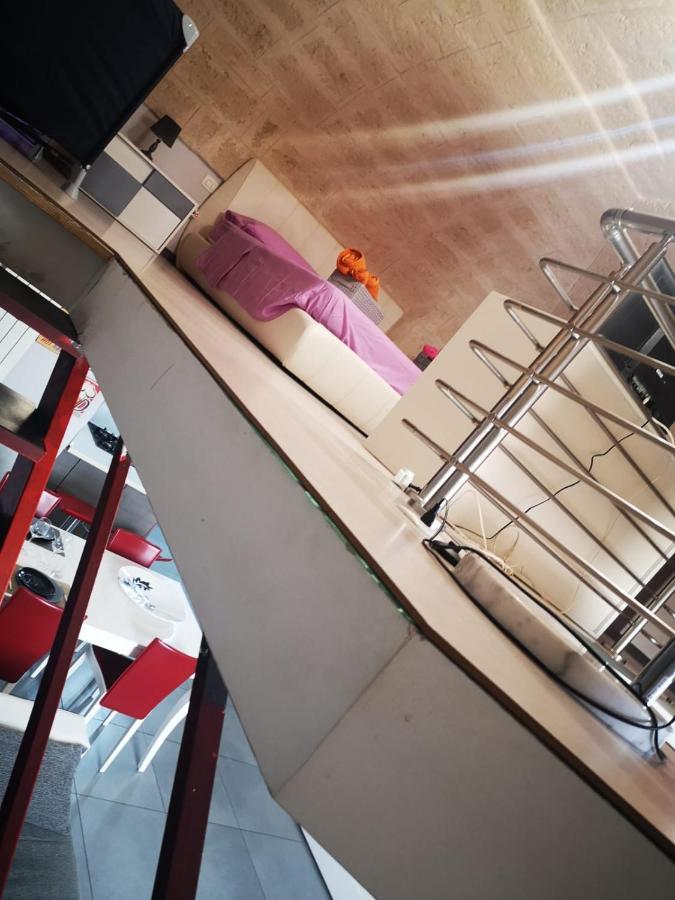 metrò casa vacanze Brindisi Exterior foto