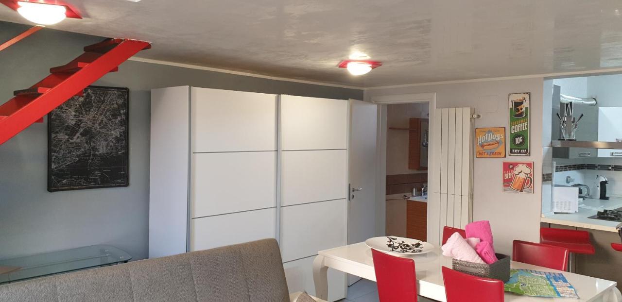 metrò casa vacanze Brindisi Exterior foto