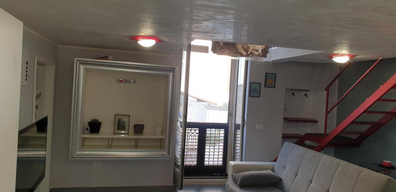 metrò casa vacanze Brindisi Exterior foto
